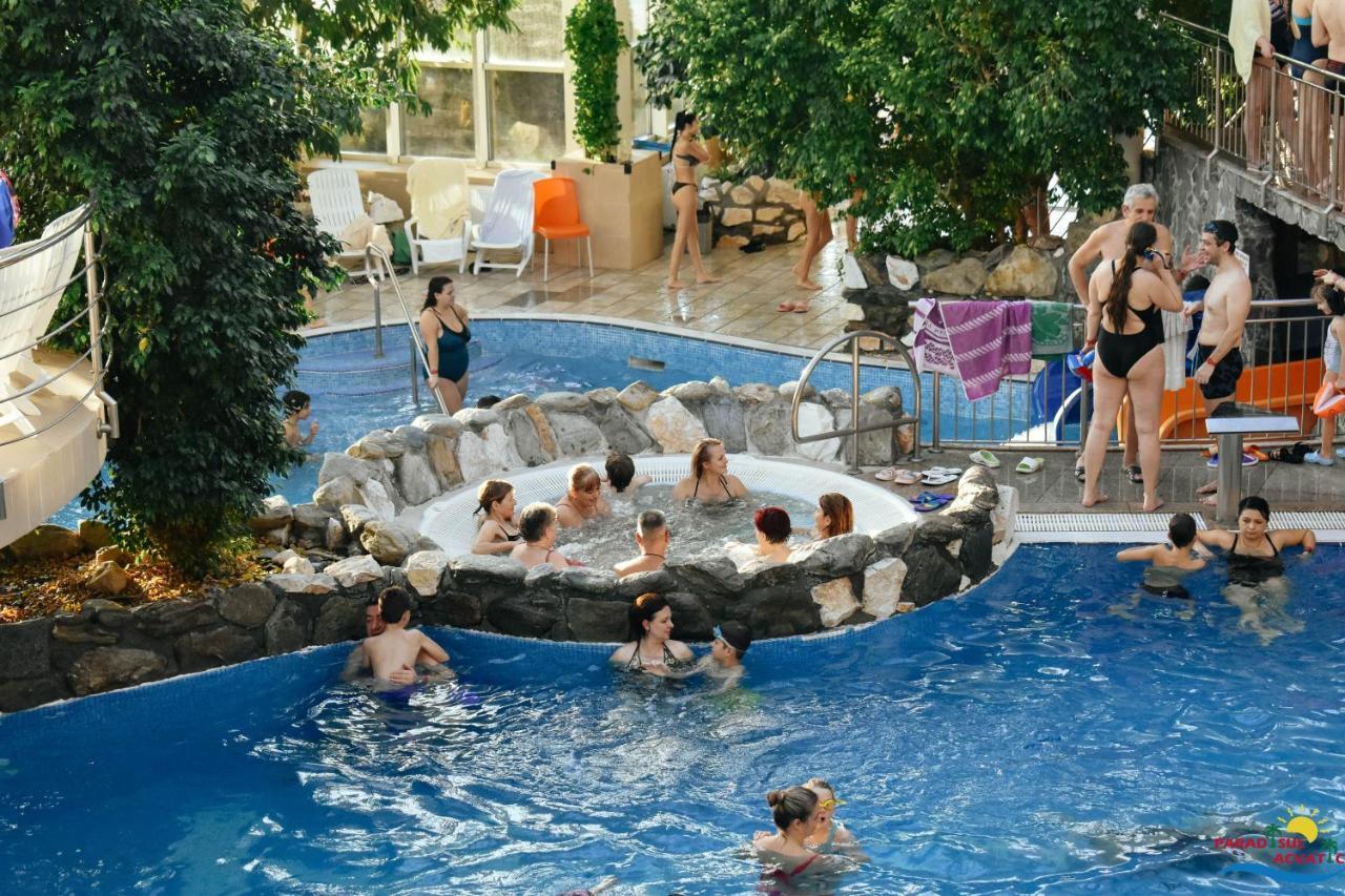 Hotel Alinalex - Paradisul Acvatic Braşov Exterior foto